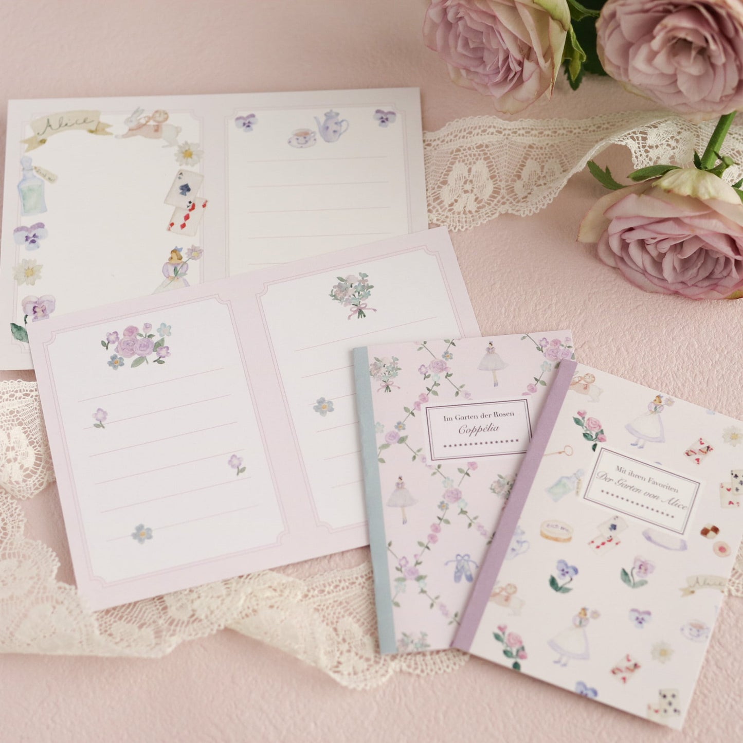 kin.iro.hitode(キンイロヒトデ) 洋書みたいなメッセージカード 薔薇とコッペリア x 不思議の国のアリス