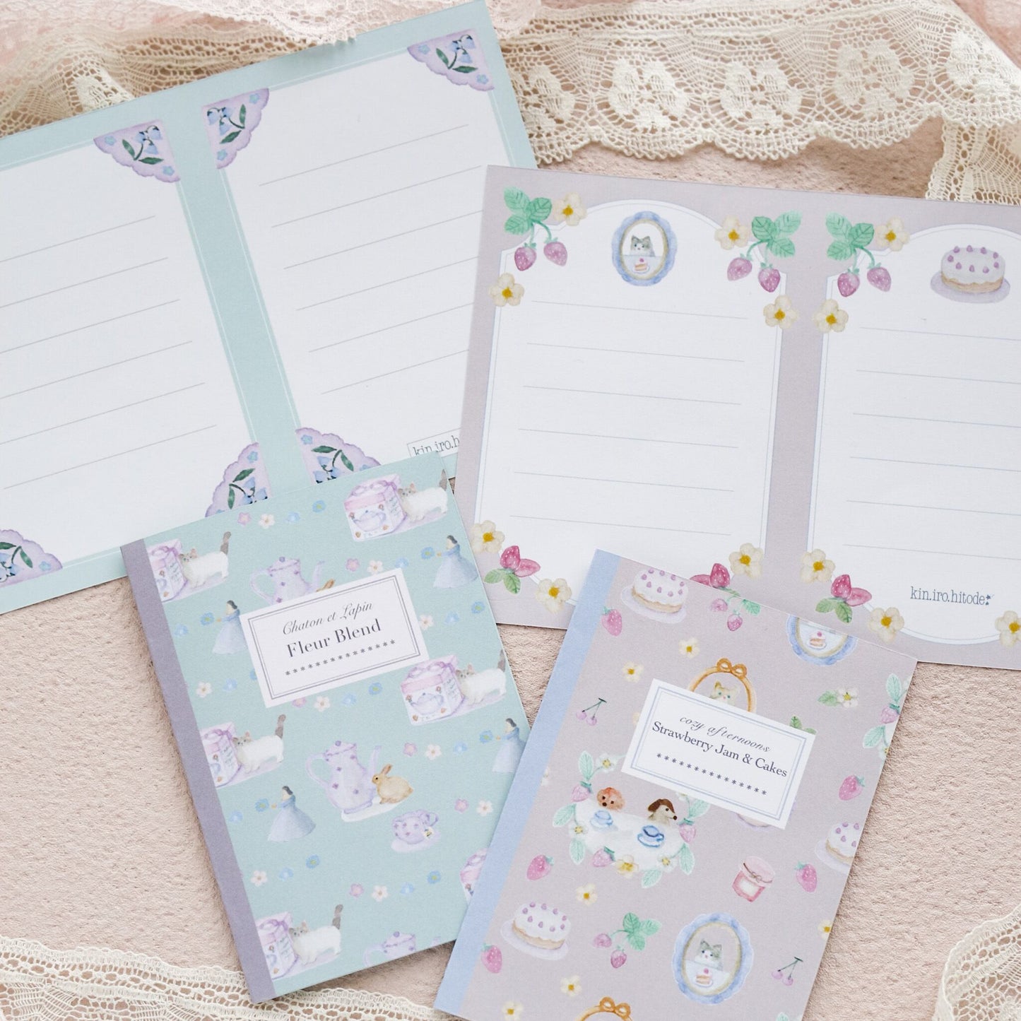 kin.iro.hitode(キンイロヒトデ) 洋書みたいなメッセージカード 猫とうさぎの紅茶柄 x いちご模様