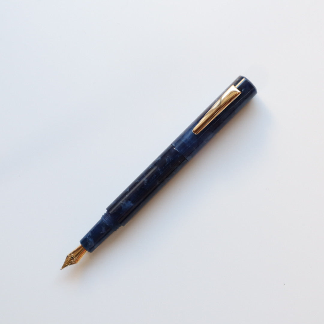 HIGHTIDE(ハイタイド) attaché マーブル万年筆 ネイビー 細字