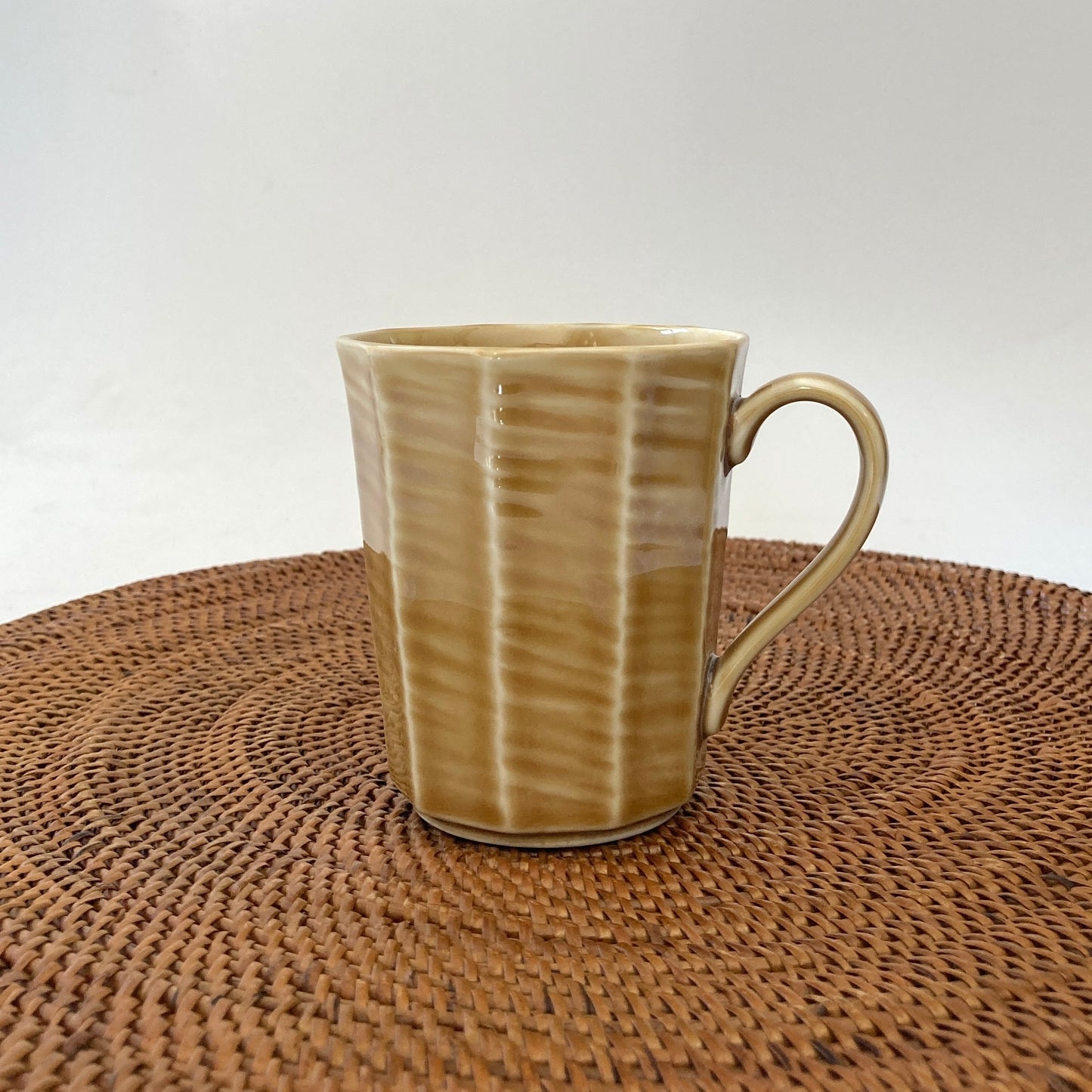 江口製陶所 Classical Color 面取りマグカップ ベージュ