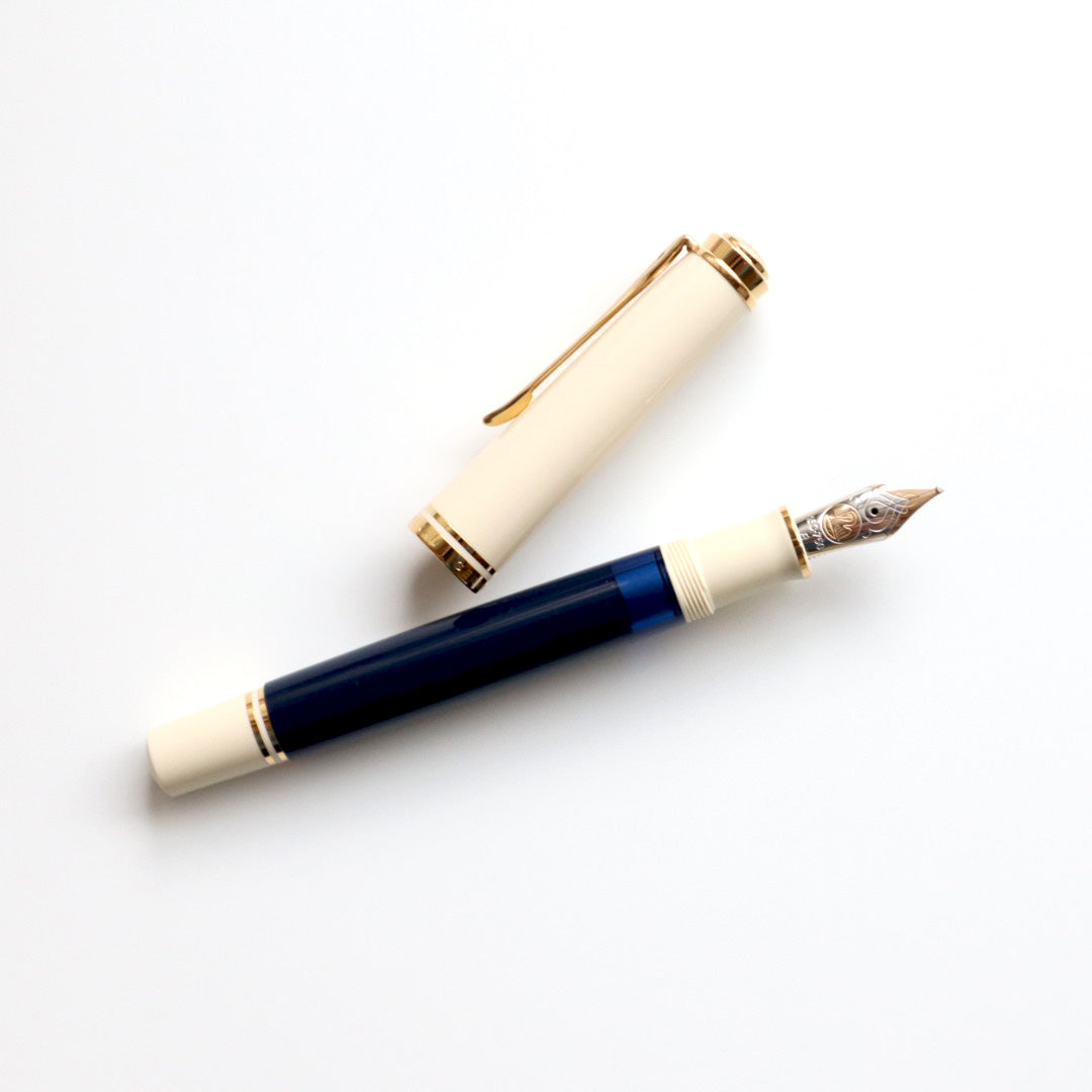 【限定品】Pelikan(ペリカン) 万年筆 スーベレーン800 クリームブルー 極細字/細字/中字/太字