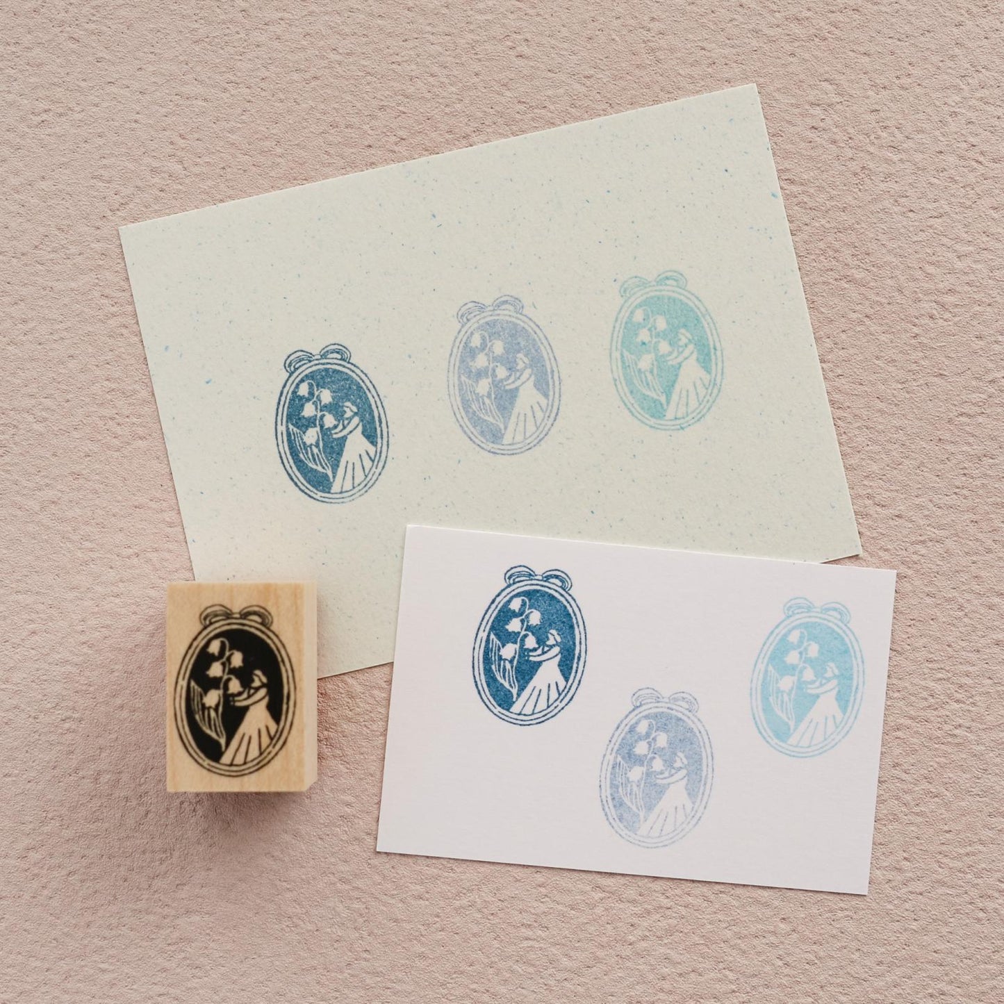 kin.iro.hitode(キンイロヒトデ) ハンコ すずらんのブローチ