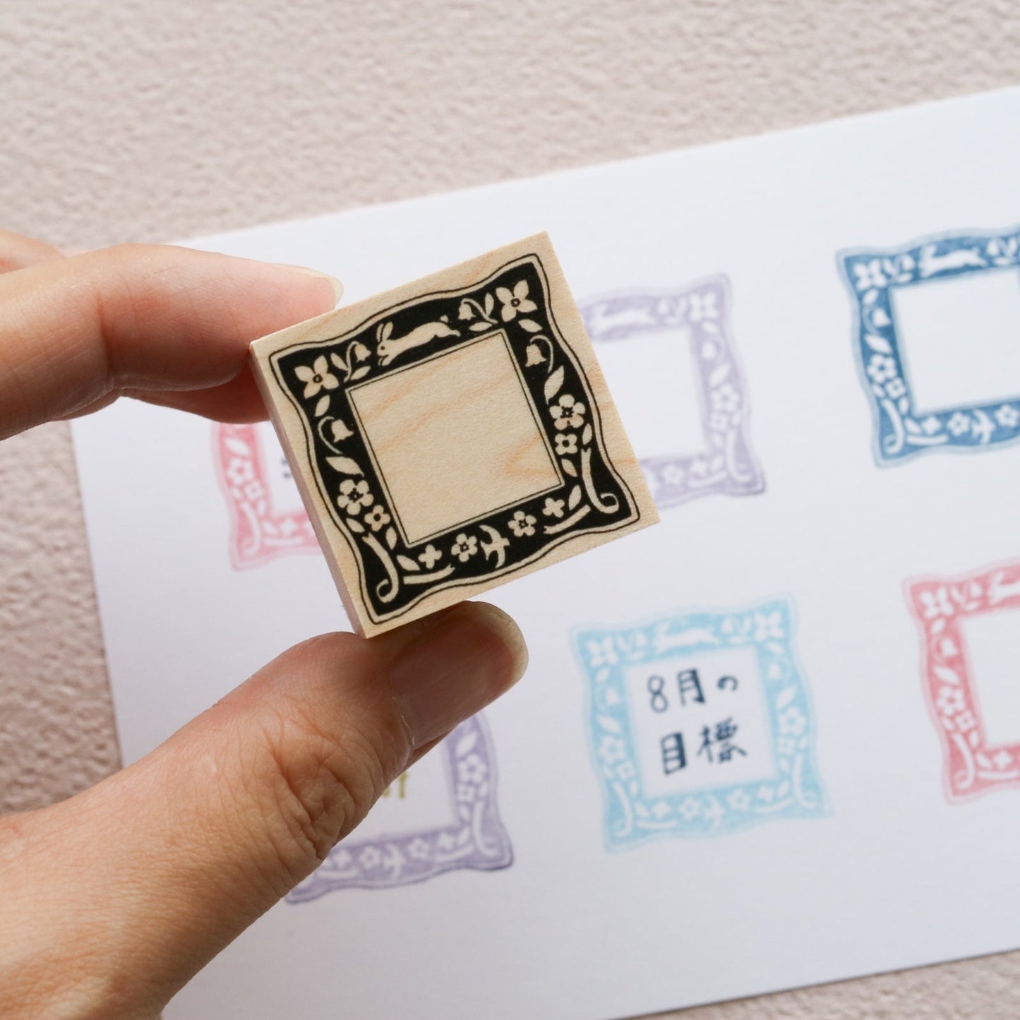 kin.iro.hitode(キンイロヒトデ) ハンコ うさぎの額縁