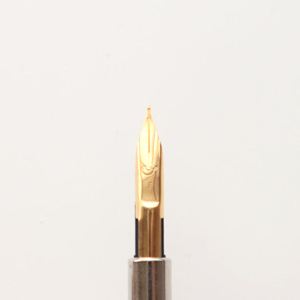 Nahvalur(ナーヴァル) 万年筆 エクリプス ブラックゴールド 細字/中字